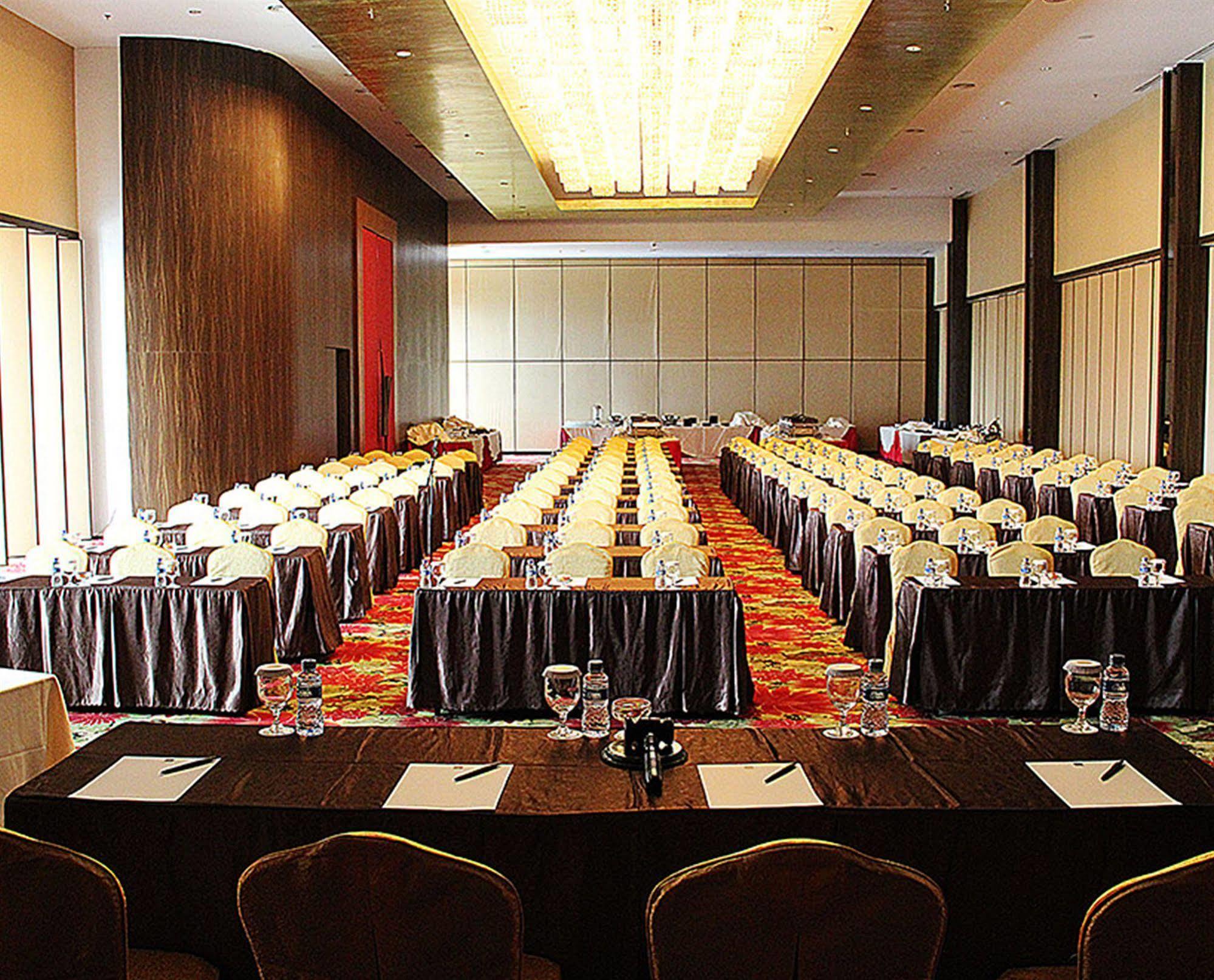 Hariston Hotel & Suites, Pluit - Yakarta Exterior foto